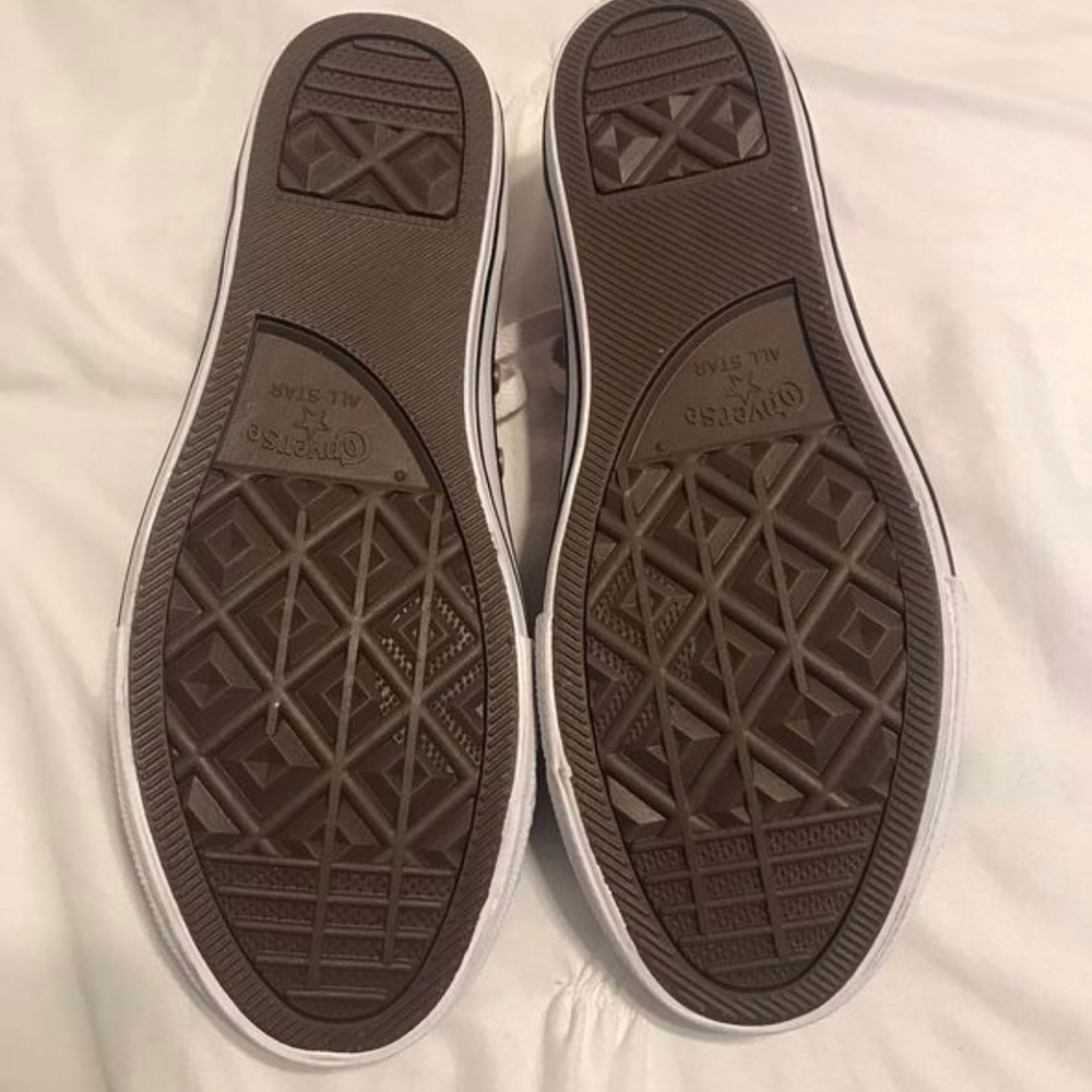 Converse - Picture 3 of 3